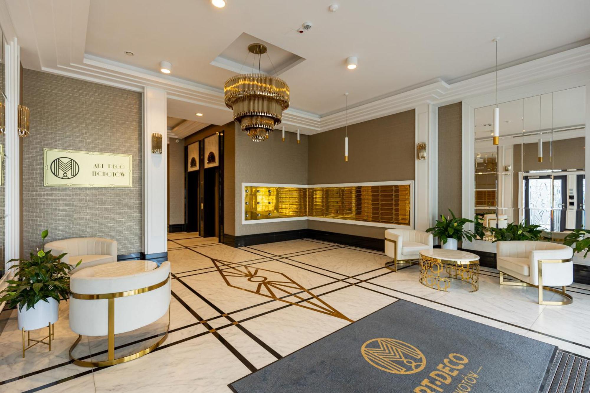 Art Deco Mokotow With Parking & Gym By Renters Prestige Apartmán