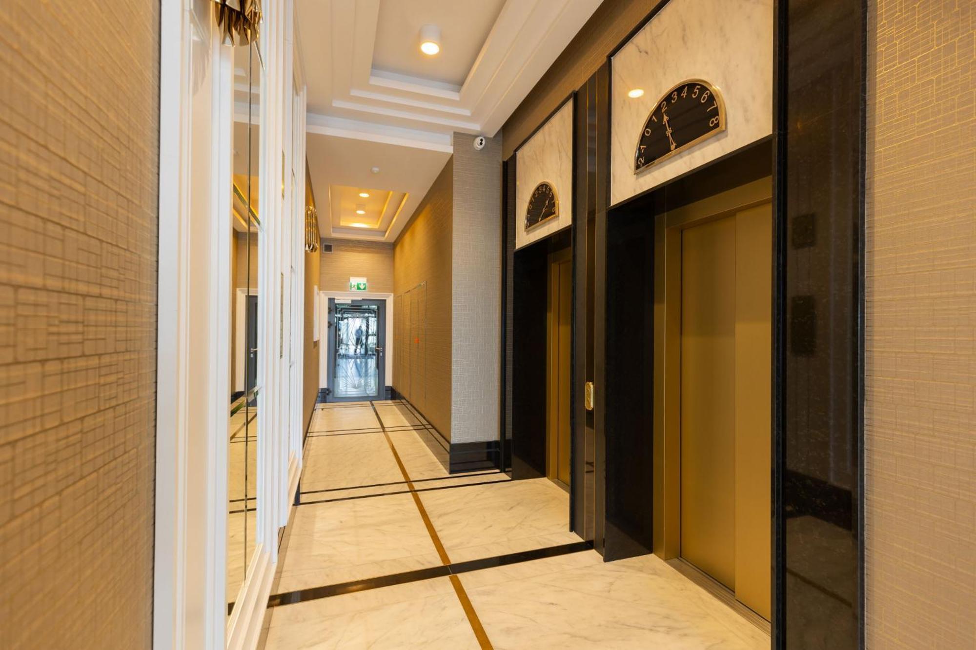 Art Deco Mokotow With Parking & Gym By Renters Prestige Apartmán *