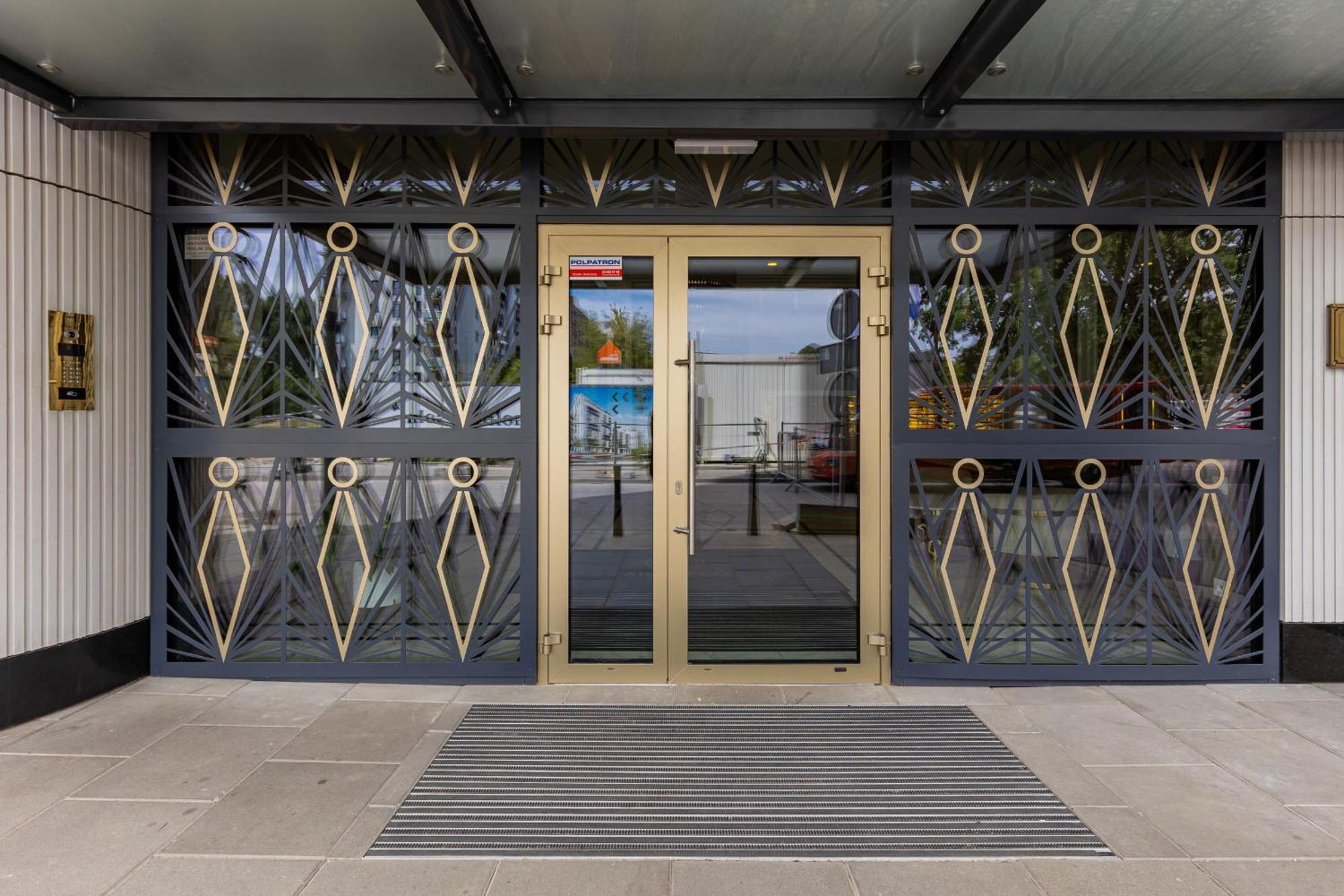 Art Deco Mokotow With Parking & Gym By Renters Prestige * Varšava