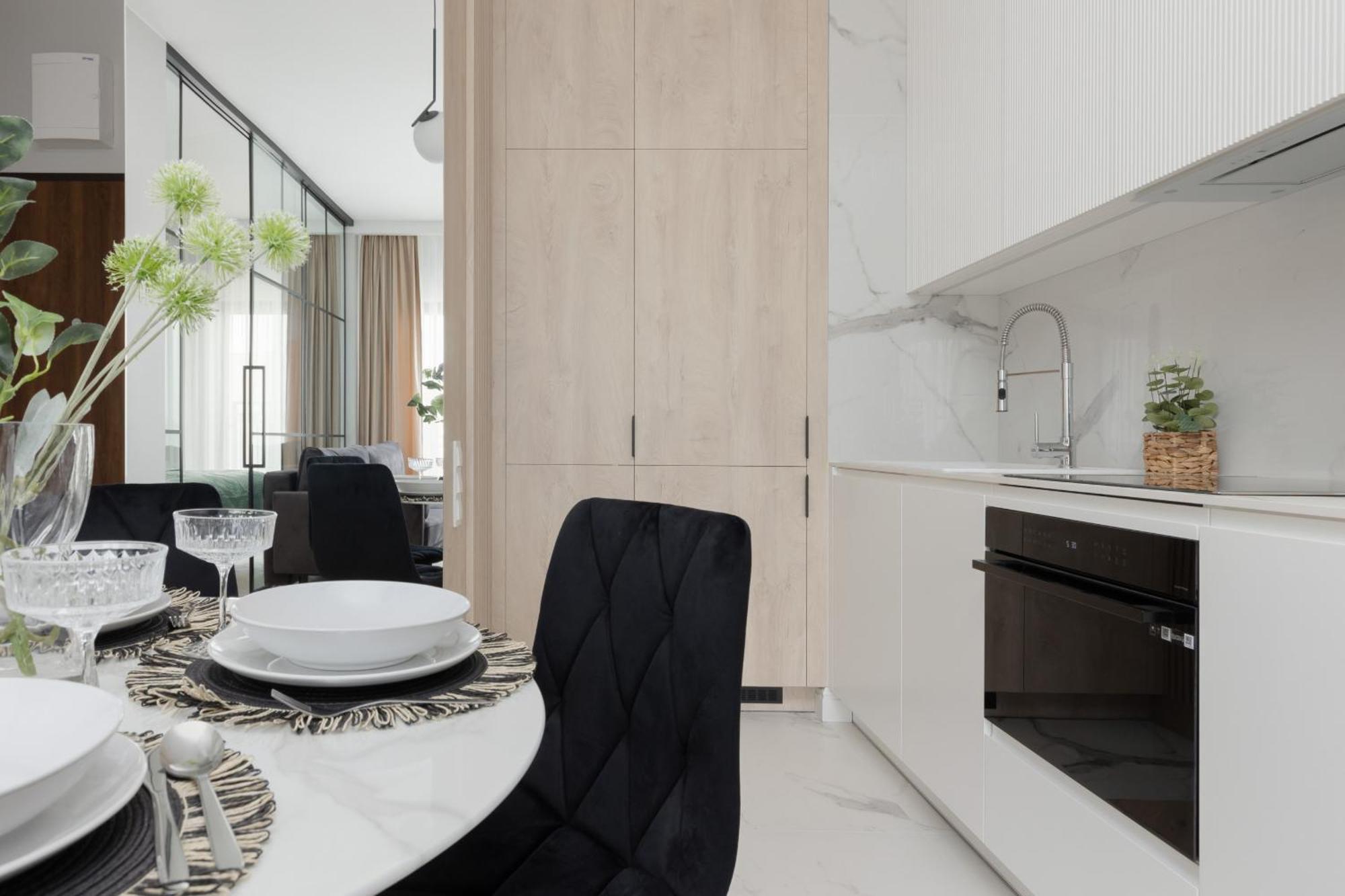 Art Deco Mokotow With Parking & Gym By Renters Prestige * Varšava