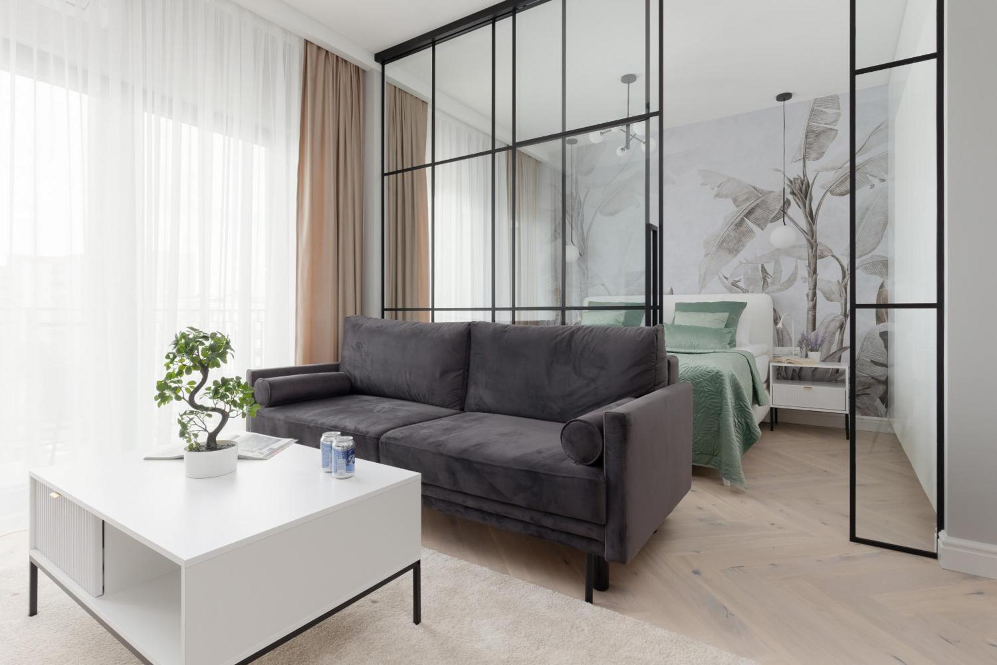 Art Deco Mokotow With Parking & Gym By Renters Prestige Apartmán